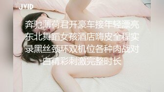 顶级绿帽癖大奶露出骚妻AAlifeAA1无底线淫乱，约炮单男3P内射刷锅，公司露出儿子面前全裸紫薇 (1)